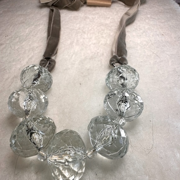 Velvet Ribbon Acrylic Bauble Necklace - Picture 7 of 7